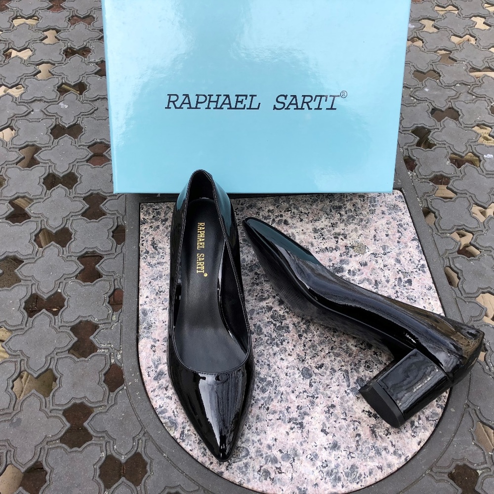 Raphael Sarti Block heel Pump, Style 1373.